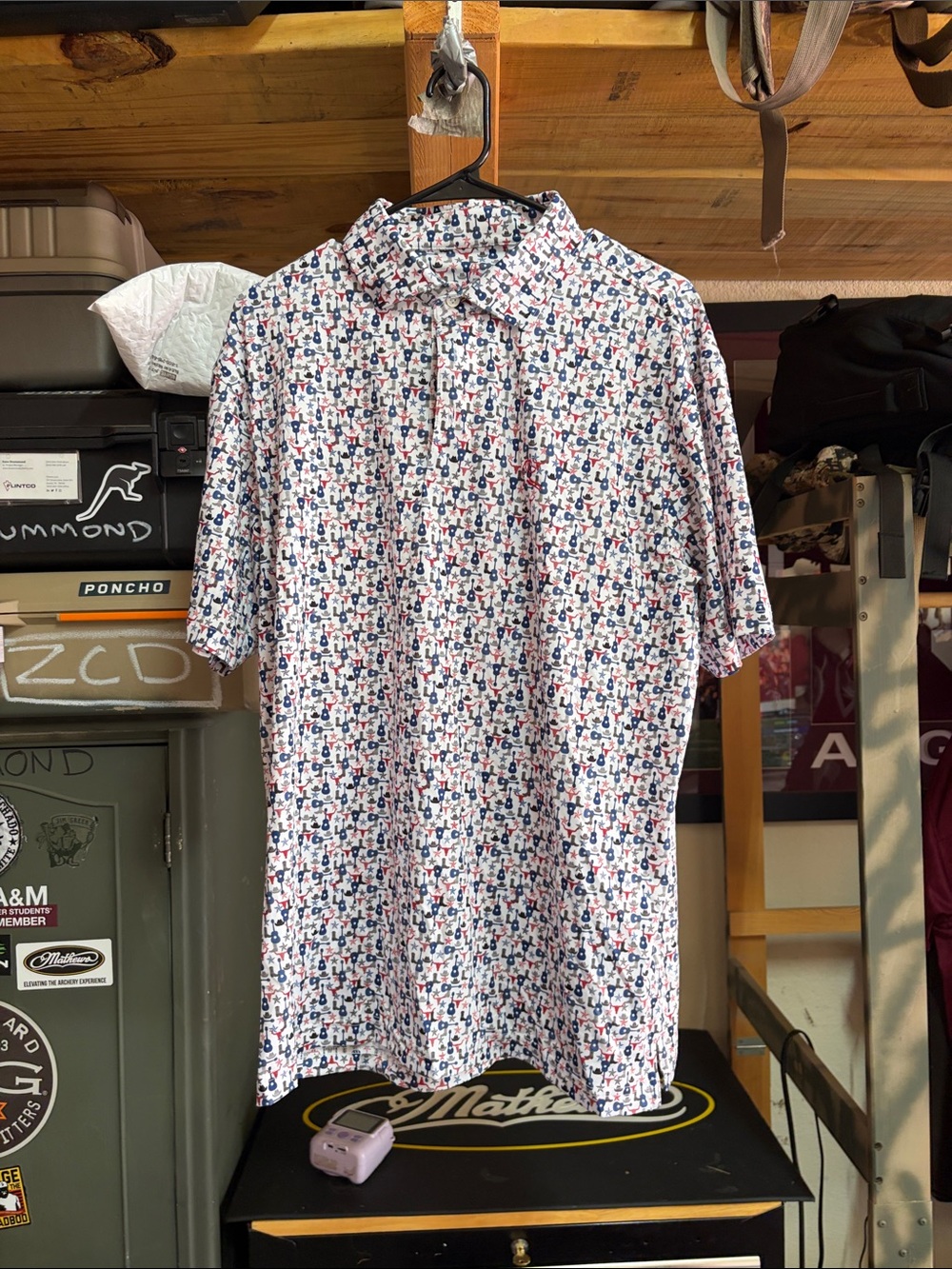 Rhoback Men's White Short-Sleeve Button-Up Shirt with Red & Blue Pattern